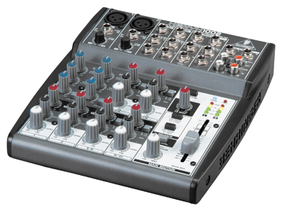 BEHRINGER 1002 --  , 2 , 4 , 1  AUX