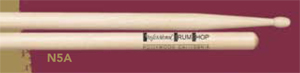 VIC FIRTH N5A -- барабанные палочки 5A с деревянным наконечником, материал - орех, длина 16".