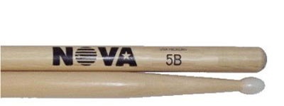 VIC FIRTH N5BN -- барабанные палочки, тип 5B с нейлоновым наконечником, материал - орех, длина 16". 