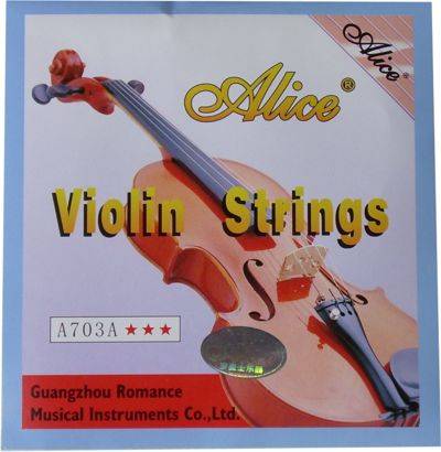ALICE A703A -- струны для скрипки. первая струна - высокоуглеродистая нержавеющая сталь, остальные с