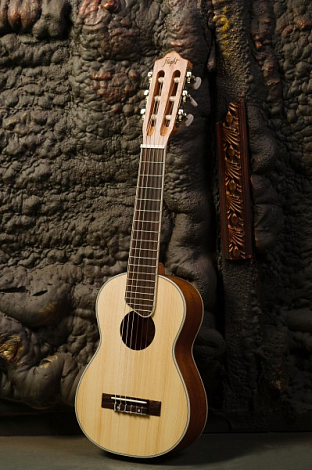 FLIGHT GUT 350 SP/SAP -- гиталеле - гитара 1/8 малого размера 432 мм с нейлоновыми струнами